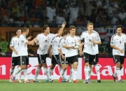 开云体育-卡昂主场大胜南特，保持领先优势