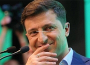 开云体育-俄罗斯选手收获荣誉，喜笑颜开