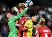 开云体育-女足比赛全情投入，战场硝烟密布！