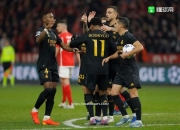 开云体育-柏林联队取得惊险胜利，实现意外逆转