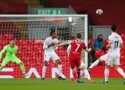 开云体育-罗马与对手互交白卷，晋级之路未明