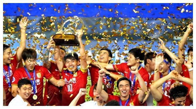 中国足球迎来胜利，国内球队亮眼表现