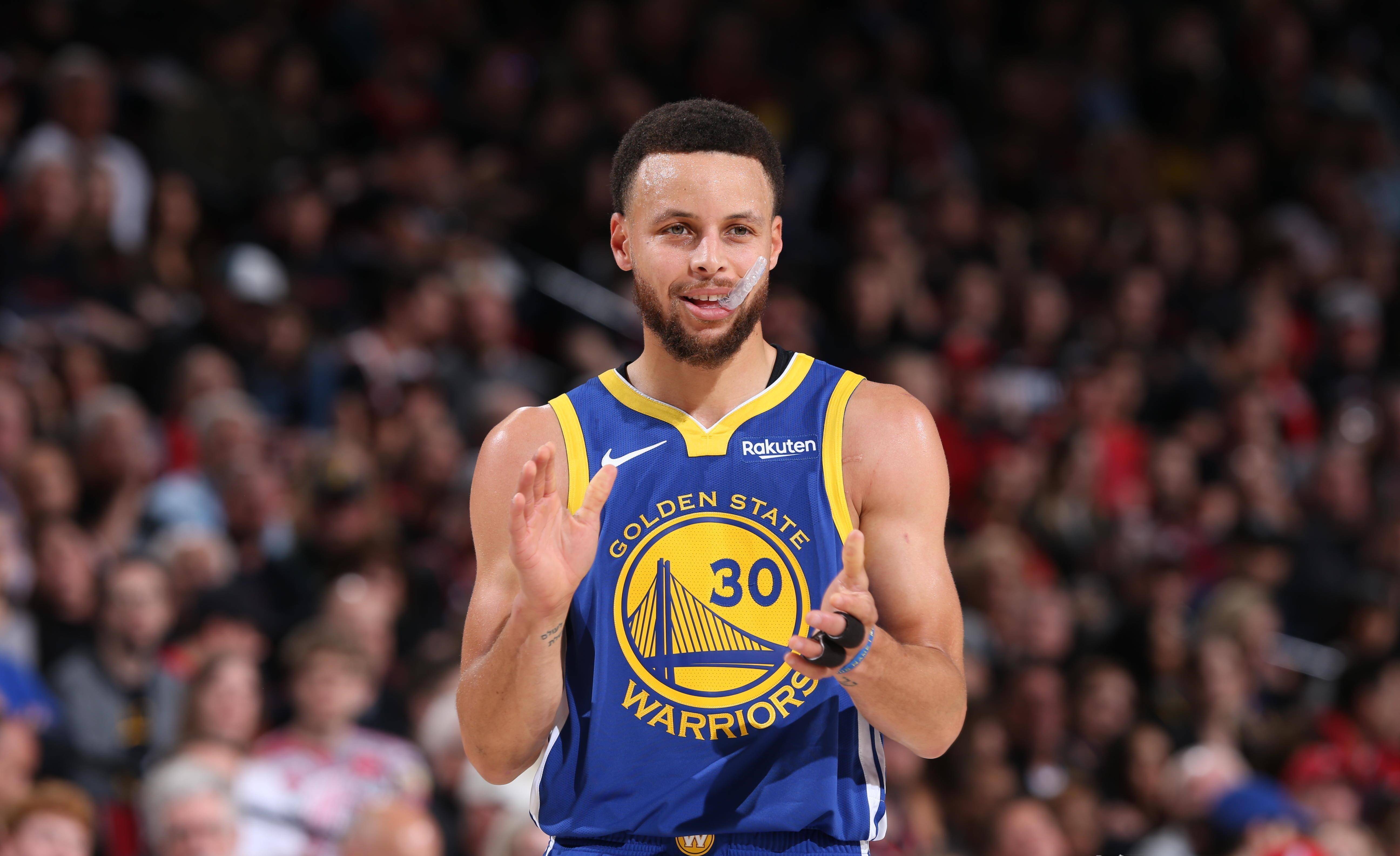 火箭惨败篮网，库里砍下三双霸气力逐巴特勒