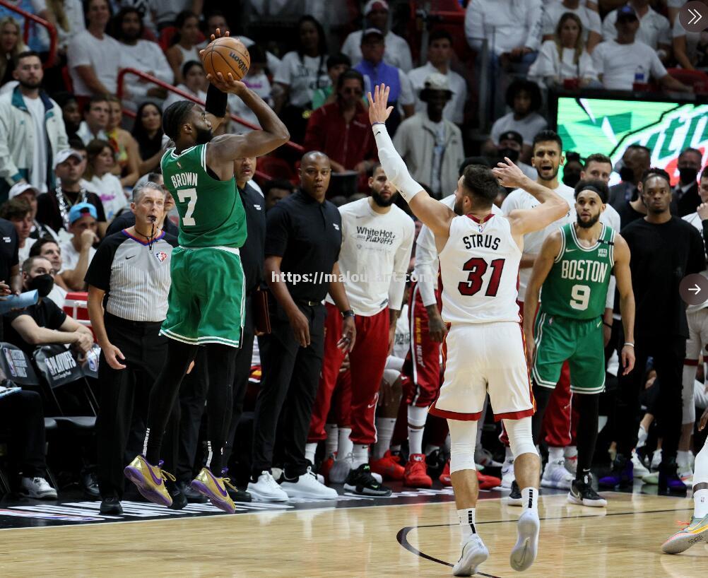 热火横扫篮网，巴特勒砍下40+10帮助球队取得胜利